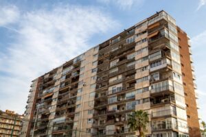 Aislar, electrificar y proteger: la transición justa empieza en la envolvente