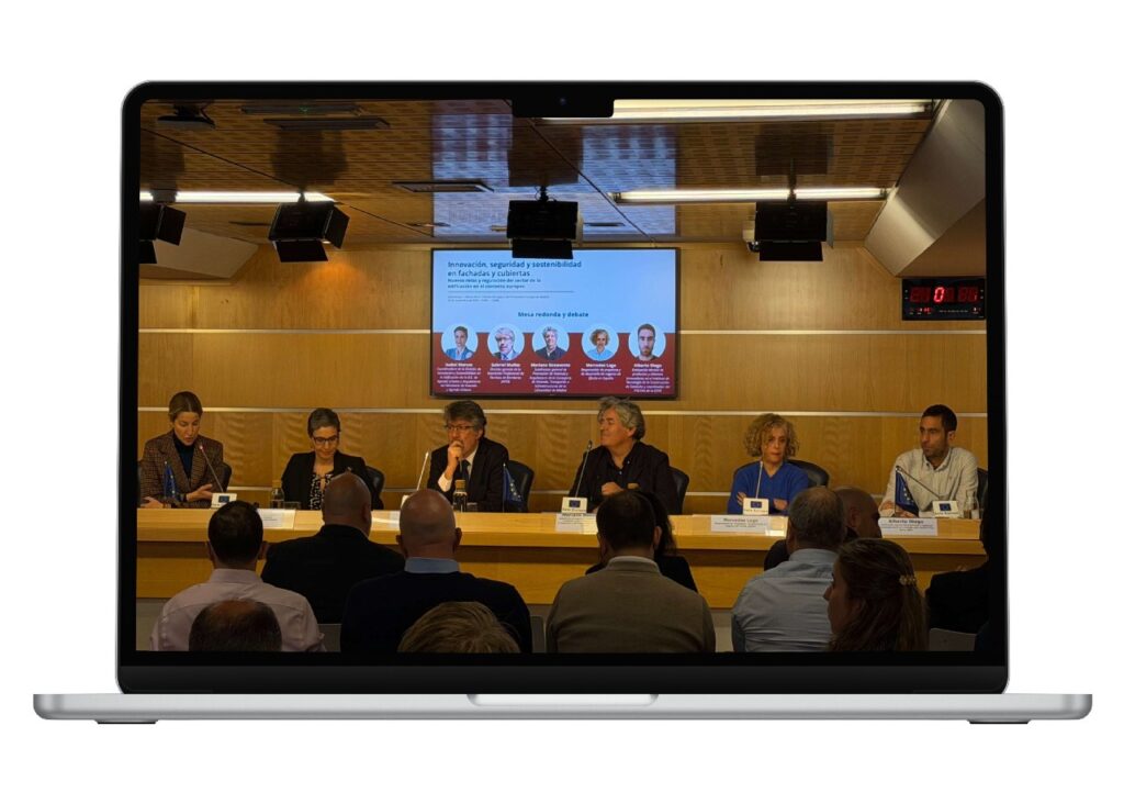 Innovación, Seguridad y Sostenibilidad en Fachadas y Cubiertas